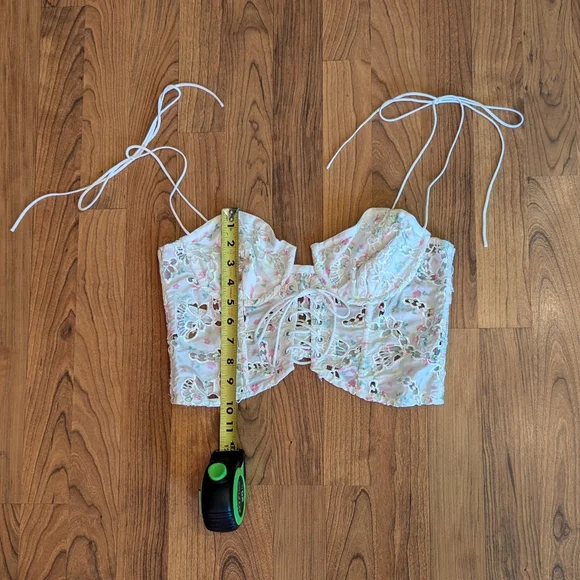 For Love and Lemons Floral Kyra Crop Top in White and Pink, Size M - Picture 7 of 14